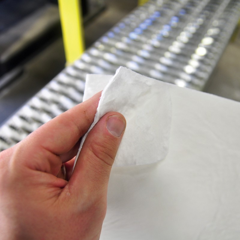 White Absorbent Pad Universal 11.5" x 12" 100/Box